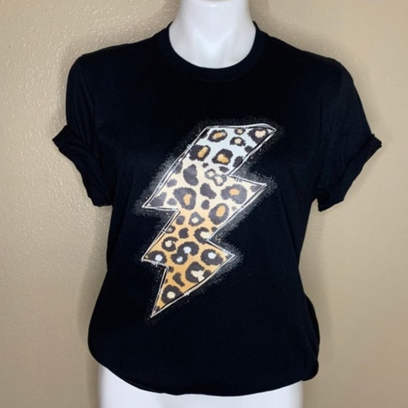 Leopard Lightning Black Tee Trendy tshirt Womens New - Picture 3 of 4